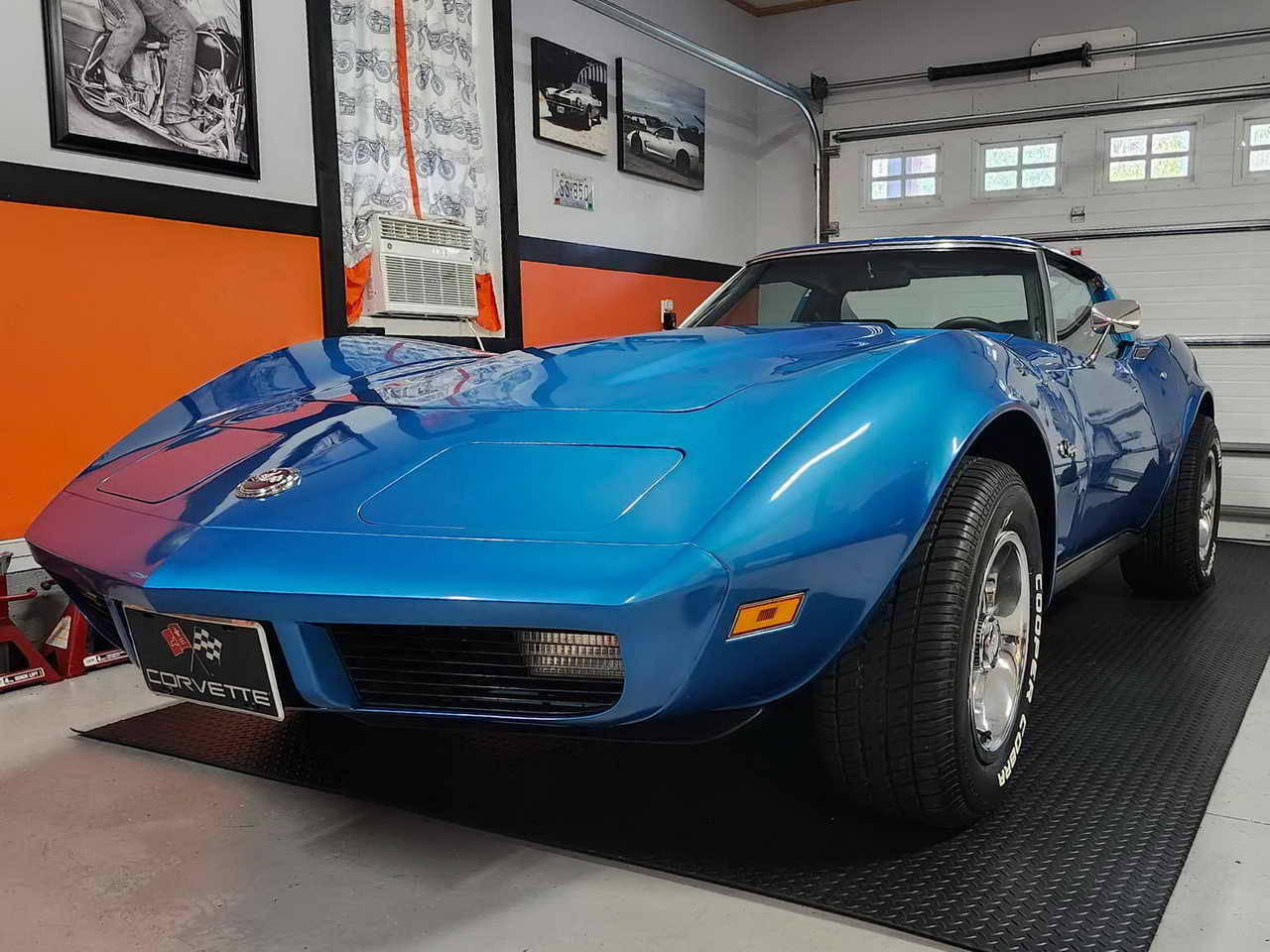 TheVetteNet.com - 1974 Corvette T-Top Medium Blue